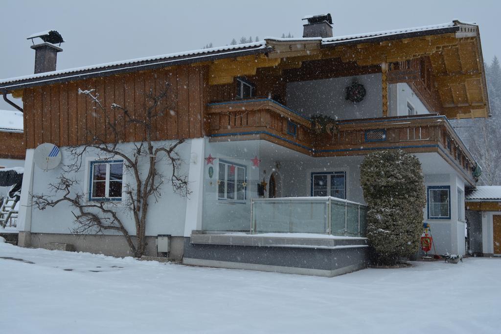 Gaestehaus Huber Leogang Exterior foto
